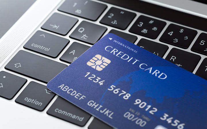 クレジットカードと現金払いどちらが得？賢い使い分けとポイント活用術