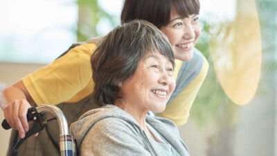 親が認知症になる前にすべき相続対策｜家族信託の基本と手続きを解説